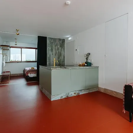 The Modernist, Architecture Experience District de Faro