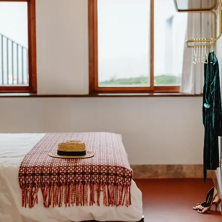 The Modernist, Architecture Experience דירה *