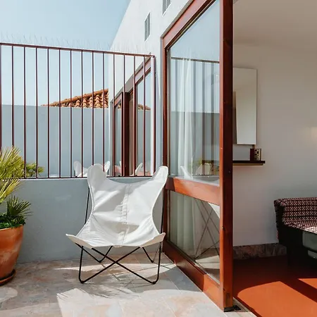 The Modernist, Architecture Experience Apartment