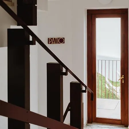 The Modernist, Architecture Experience Apartment *