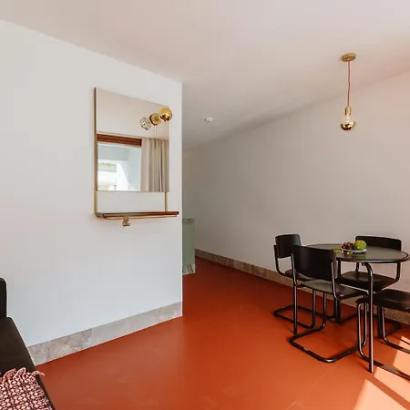 The Modernist, Architecture Experience *