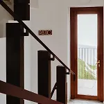 The Modernist, Architecture Experience Apartman *