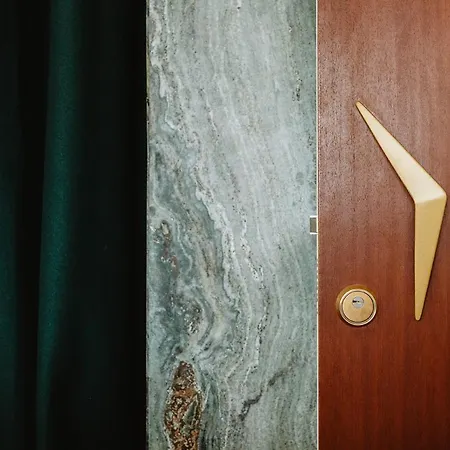 Daire The Modernist, Architecture Experience