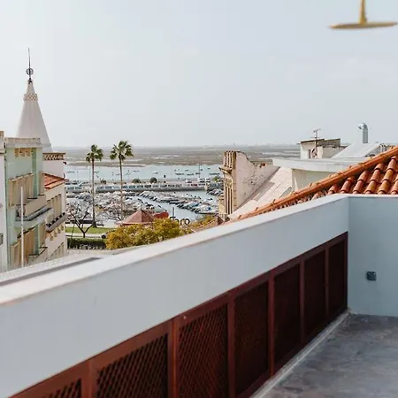 The Modernist, Architecture Experience شقة *