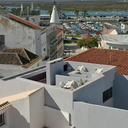 The Modernist, Architecture Experience Apartmán *
