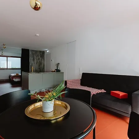 The Modernist, Architecture Experience *