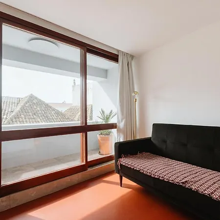 The Modernist, Architecture Experience