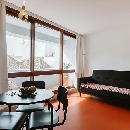 شقة The Modernist, Architecture Experience *