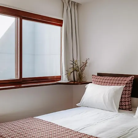 شقة The Modernist, Architecture Experience فارو