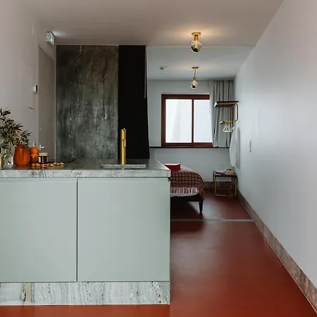 The Modernist, Architecture Experience Daire Faro