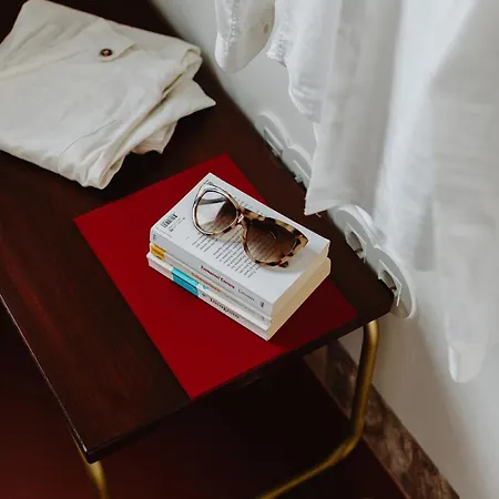 The Modernist, Architecture Experience Daire Faro