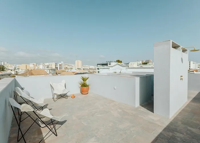 The Modernist, Architecture Experience * District de Faro
