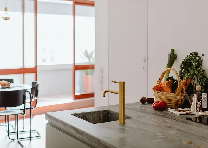 The Modernist, Architecture Experience