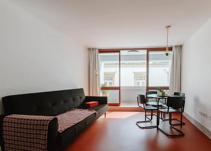 The Modernist, Architecture Experience * District de Faro