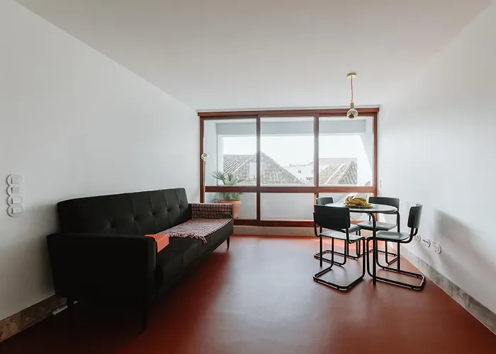 The Modernist, Architecture Experience * District de Faro