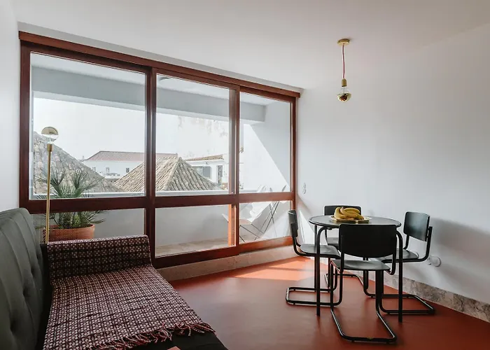 The Modernist, Architecture Experience