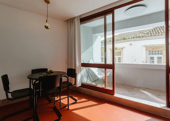 The Modernist, Architecture Experience