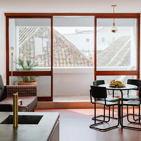 The Modernist, Architecture Experience Apartment